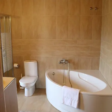 La Casa De La Petra Kır Evi